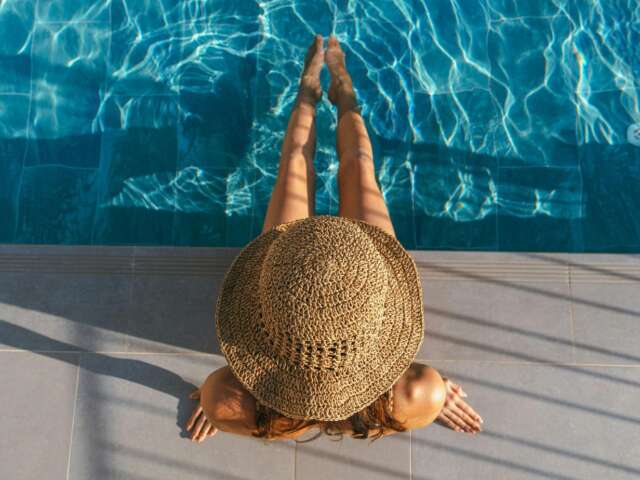 Cómo cuidar tu piel en verano para prevenir manchas y envejecimiento prematuro